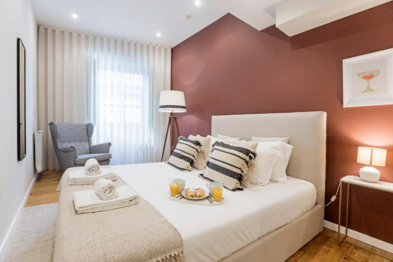 Brand New 4Br W/ 200Yrs Of History In Central Porto By Lovelystay Exterior foto